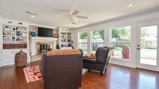 Houston 2-story, 4-bed 18115 Longcliffe Drive-idx