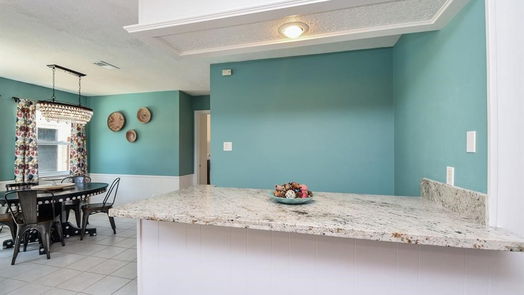 Houston 2-story, 4-bed 18115 Longcliffe Drive-idx