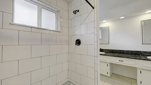 Houston 2-story, 4-bed 18115 Longcliffe Drive-idx