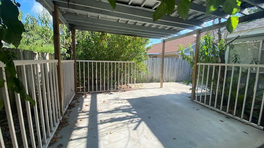 Houston 1-story, 3-bed 6611 Readsland Lane-idx