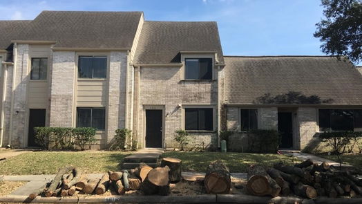 Houston 2-story, 2-bed 6616 Montauk Drive 1/8-idx