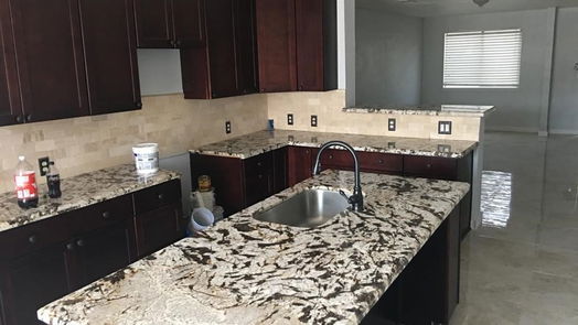 Houston 2-story, 2-bed 6616 Montauk Drive 1/8-idx