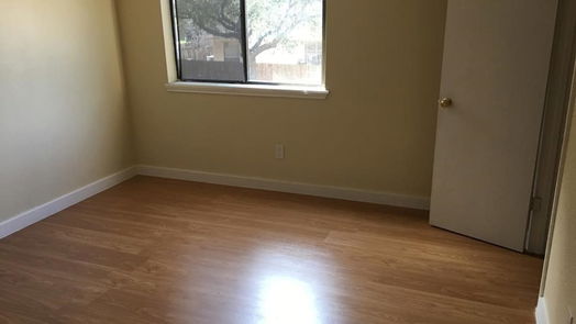 Houston 2-story, 2-bed 6616 Montauk Drive 1/8-idx
