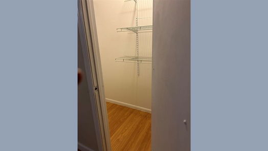 Houston 2-story, 2-bed 6616 Montauk Drive 1/8-idx