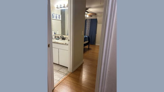 Houston 2-story, 2-bed 6616 Montauk Drive 1/8-idx