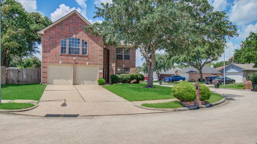 Houston 2-story, 4-bed 6418 Hunterstone Court-idx