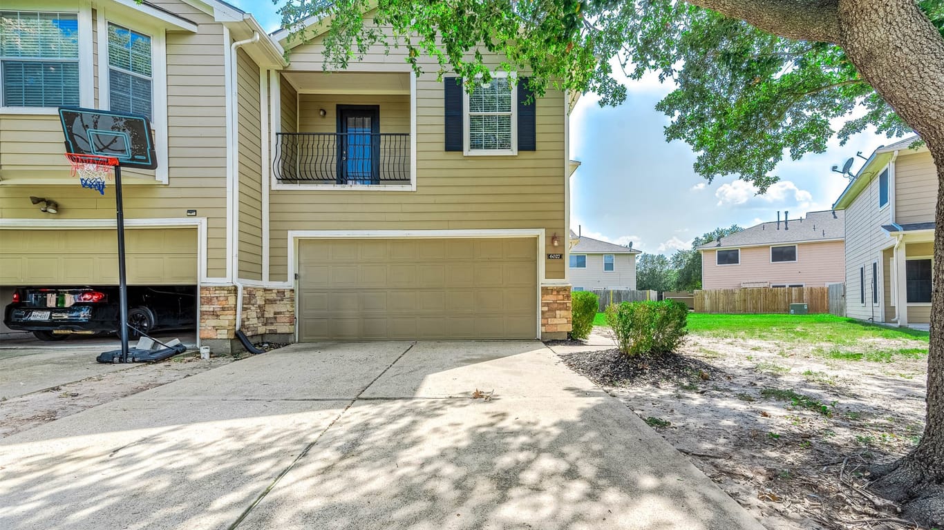 Houston 2-story, 3-bed 6027 Shadow Isle Lane-idx