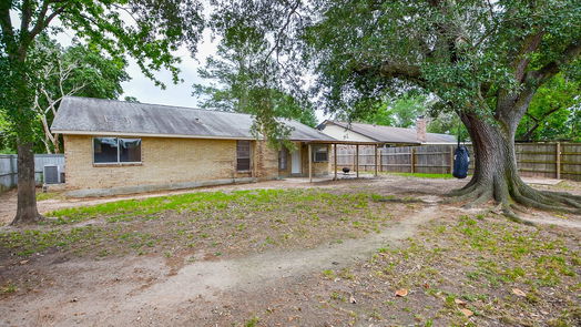 Houston 1-story, 3-bed 19402 Leafwood Lane-idx