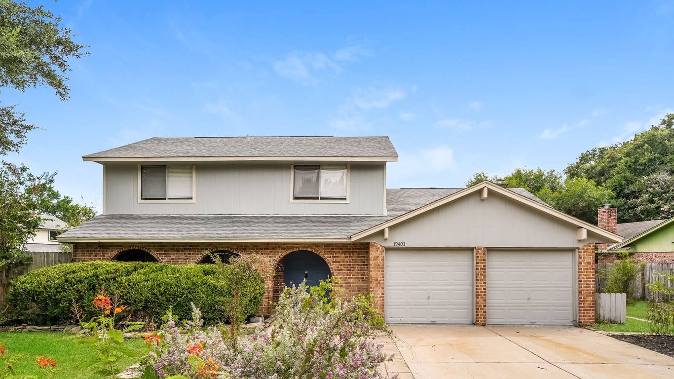 Houston 2-story, 5-bed 19403 Youngtree Circle-idx