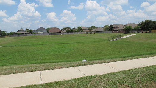 Houston 2-story, 5-bed 17226 Forest Ridge Point-idx