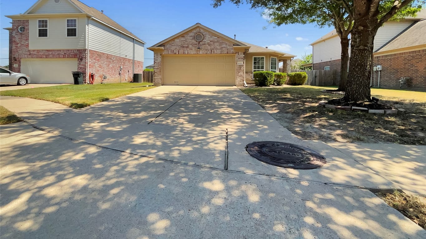 Houston 1-story, 3-bed 18911 Winding Stream Lane-idx