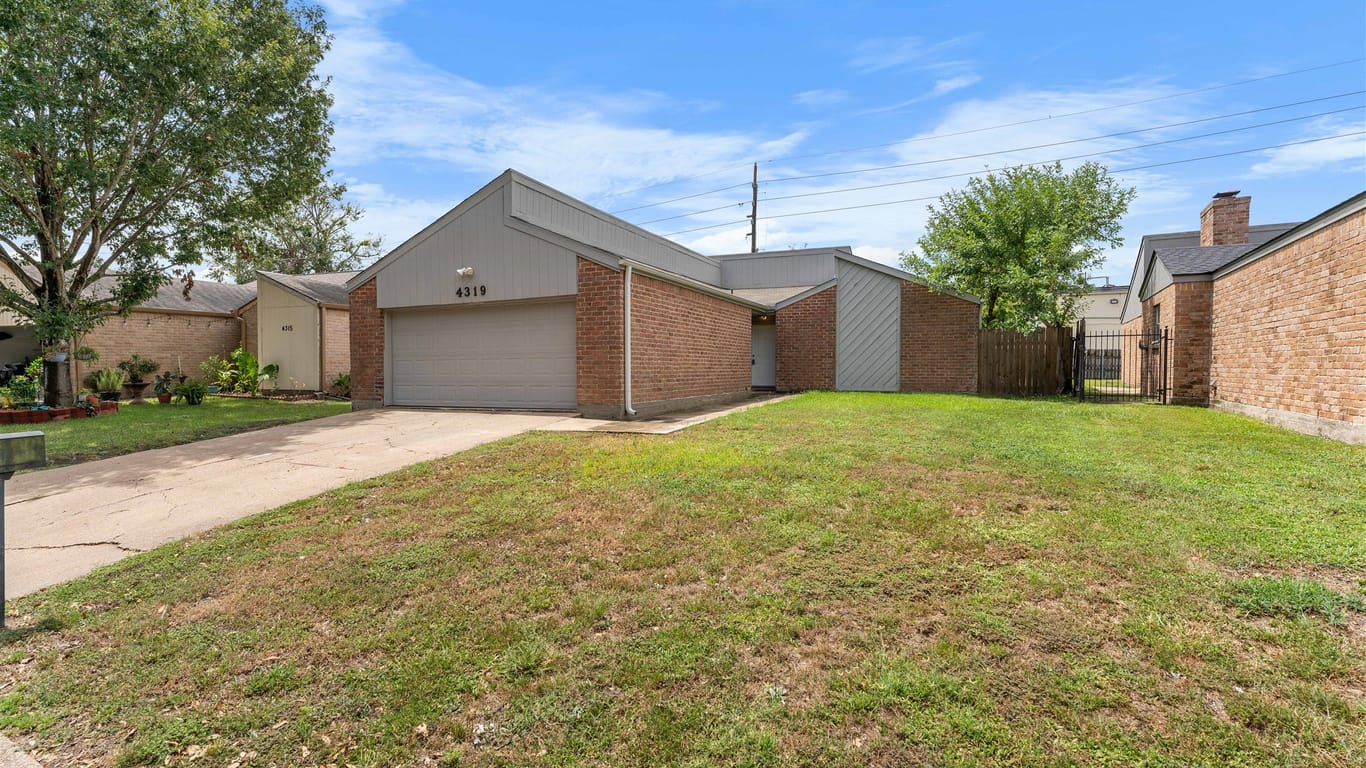 Houston 1-story, 2-bed 4319 Aspenglen Drive-idx