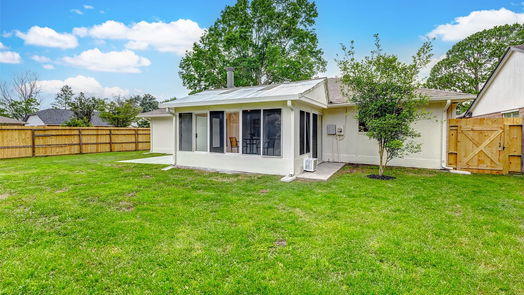 Houston 1-story, 3-bed 2602 Strait Lane-idx