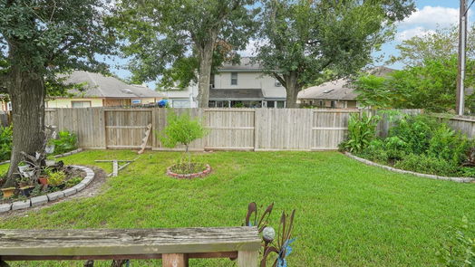 Houston 2-story, 4-bed 19315 Long Lake Drive-idx