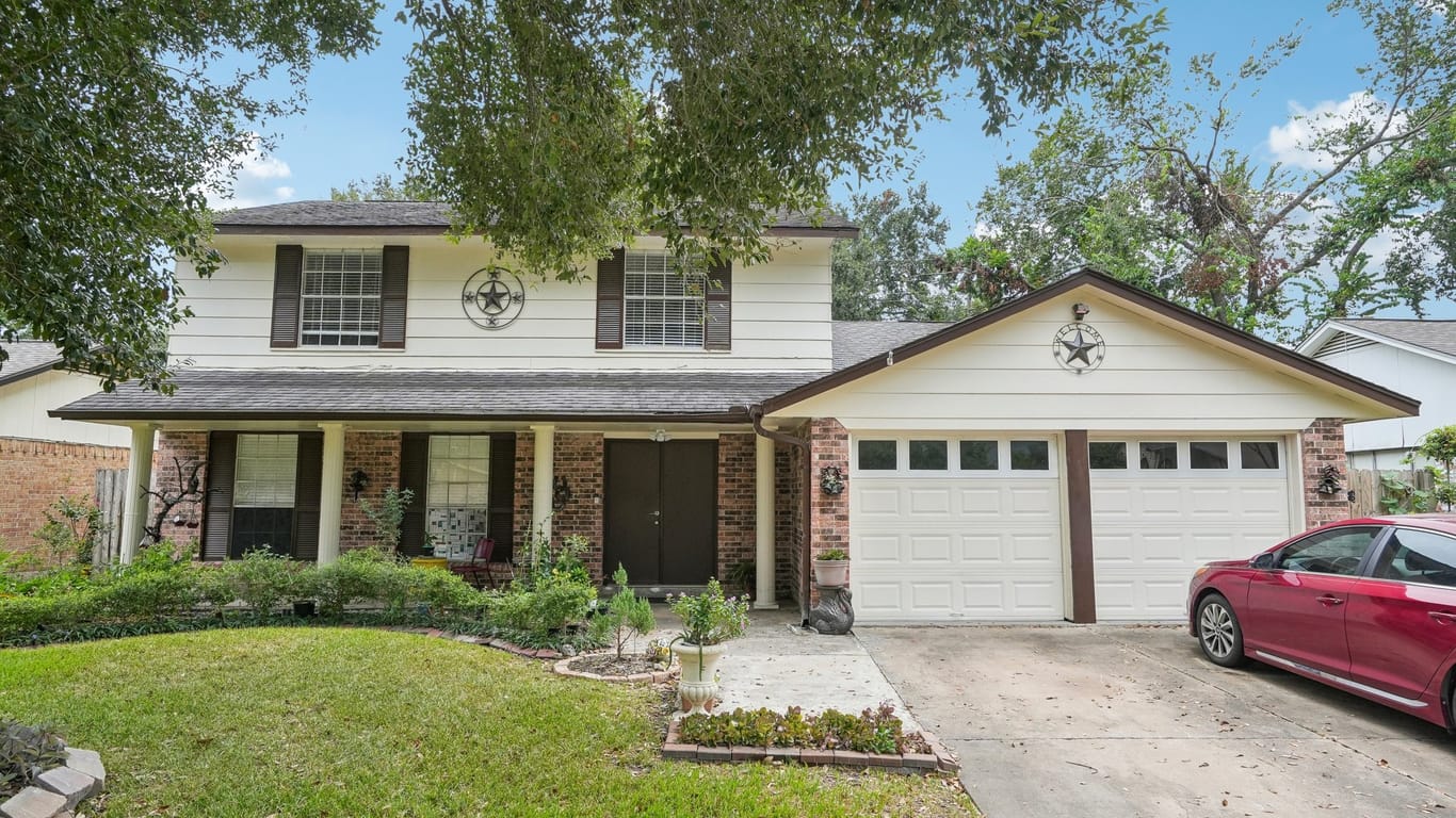 Houston 2-story, 4-bed 19315 Long Lake Drive-idx