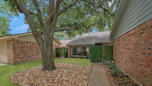 Houston 1-story, 3-bed 3920 Heathersage Drive-idx