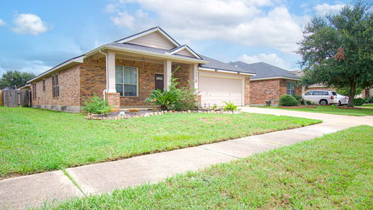 Houston 1-story, 3-bed 17218 Hollow Sands Court-idx