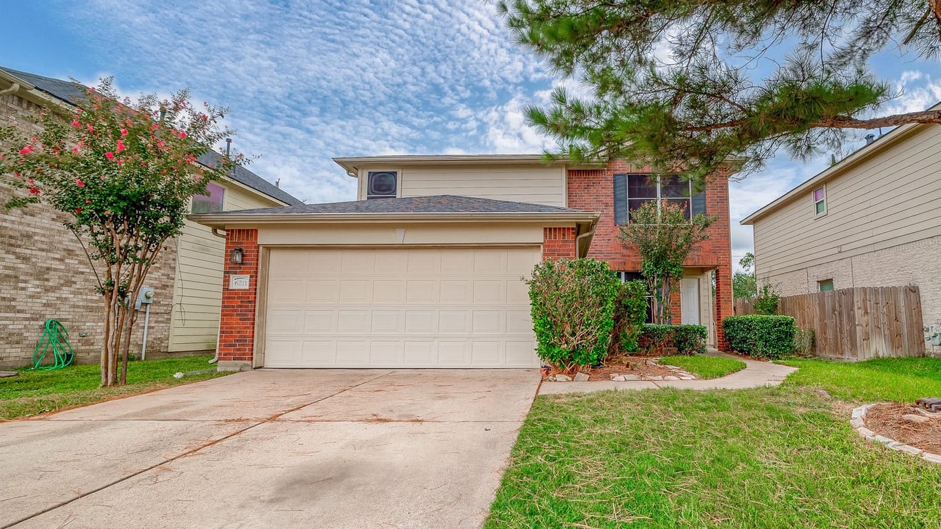 Houston 2-story, 3-bed 6211 Sentry Park Lane-idx