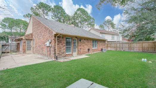 Houston 1-story, 3-bed 18155 Holly Green Drive-idx