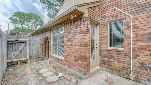 Houston 1-story, 3-bed 18155 Holly Green Drive-idx