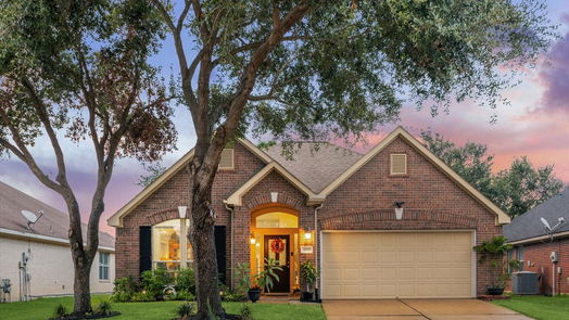 Houston 1-story, 3-bed 4930 Royal Arbor Lane-idx