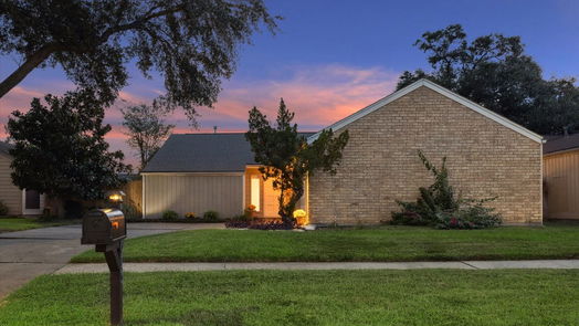 Houston 1-story, 3-bed 15813 Rippling Water Drive-idx