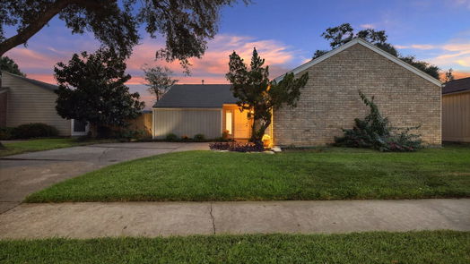 Houston 1-story, 3-bed 15813 Rippling Water Drive-idx