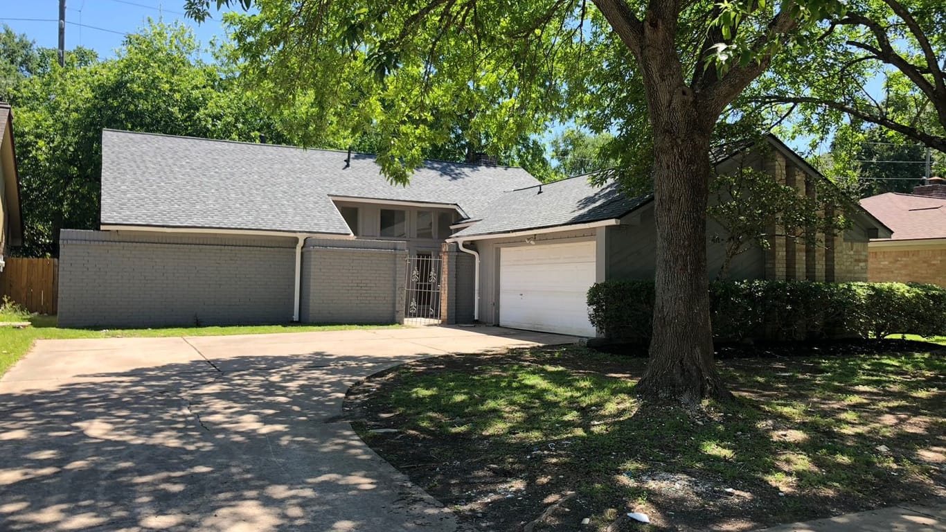 Houston 1-story, 3-bed 5054 Pine Cliff Drive-idx