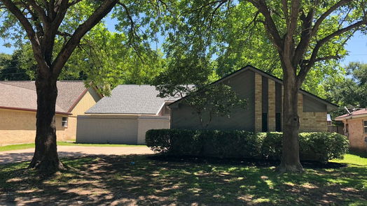 Houston 1-story, 3-bed 5054 Pine Cliff Drive-idx