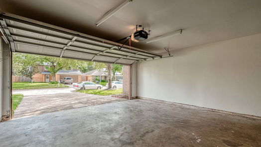 Houston 1-story, 3-bed 4635 Cairnsean Street-idx