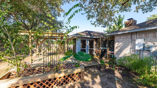 Houston 1-story, 3-bed 15919 Bluffdale Drive-idx