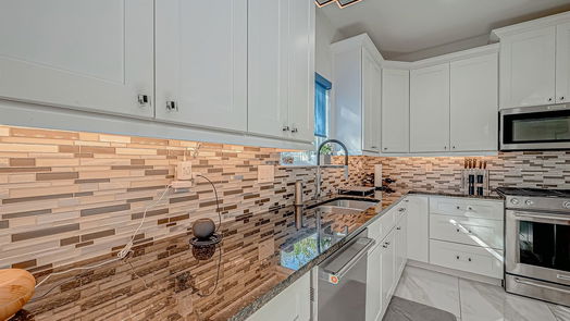 Houston 2-story, 3-bed 14519 Sanour Drive-idx