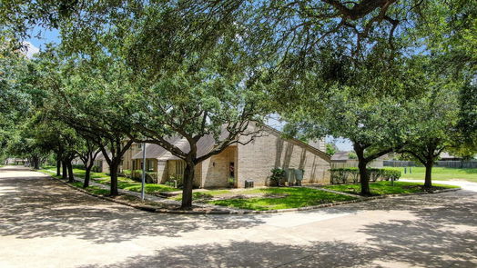 Houston 1-story, 2-bed 6602 Montauk Drive-idx