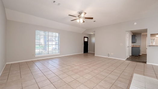 Houston 1-story, 3-bed 18110 Holly Green Drive-idx