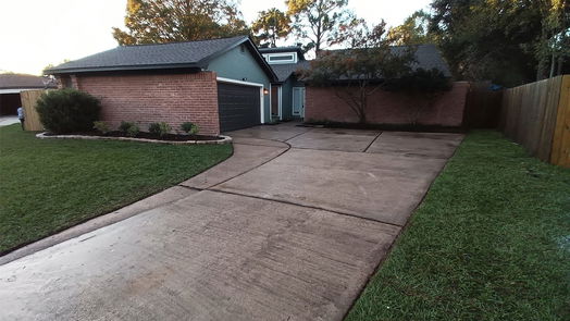 Houston null-story, 3-bed 15610 Midridge Drive-idx