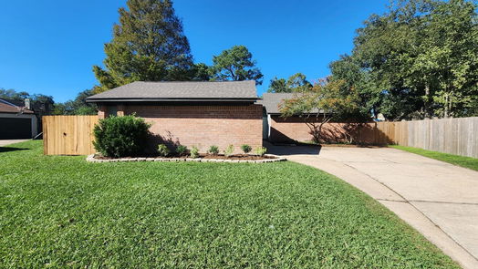 Houston null-story, 3-bed 15610 Midridge Drive-idx