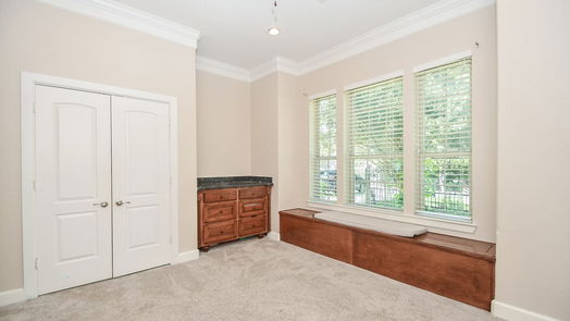 Houston 2-story, 4-bed 6307 Brooklawn Drive-idx