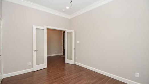 Houston 2-story, 4-bed 6307 Brooklawn Drive-idx