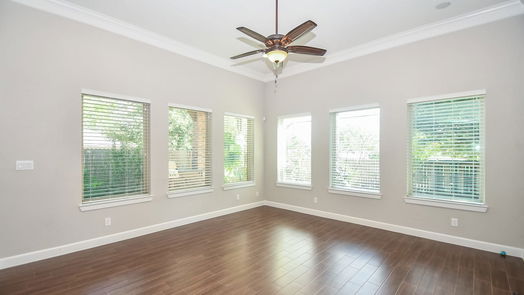 Houston 2-story, 4-bed 6307 Brooklawn Drive-idx