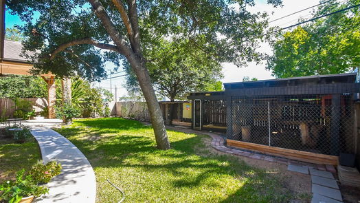 Houston 2-story, 4-bed 6307 Brooklawn Drive-idx