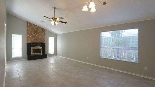 Houston 1-story, 3-bed 10803 Misty Summit Drive-idx