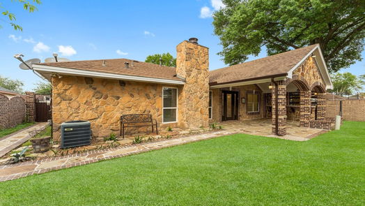 Houston 1-story, 3-bed 7019 Feather Creek Drive-idx