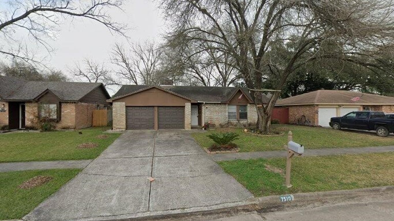 Houston 1-story, 4-bed 7510 Bubbling Spring Lane-idx