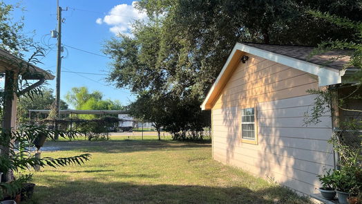 Houston 1-story, 3-bed 13617 Ann Louise Road-idx