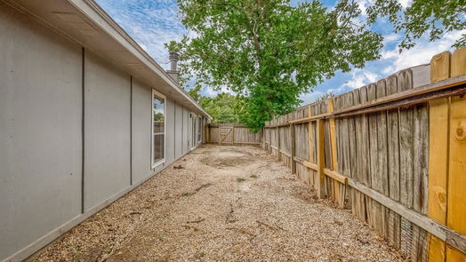 Houston 1-story, 3-bed 11016 Tobasa Court-idx