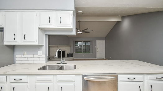 Houston null-story, 4-bed 7682 Bubbling Spring Lane-idx