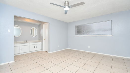Houston null-story, 4-bed 7682 Bubbling Spring Lane-idx