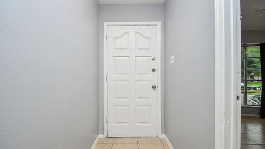 Houston null-story, 4-bed 7682 Bubbling Spring Lane-idx