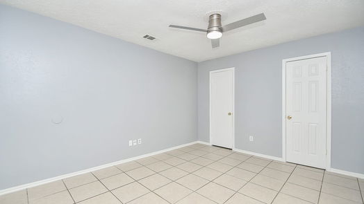 Houston null-story, 4-bed 7682 Bubbling Spring Lane-idx