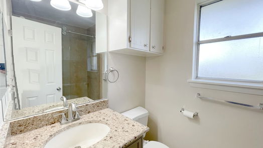 Houston null-story, 3-bed 10315 Misty River Drive-idx